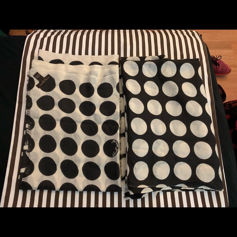 Henri Bendel Cashmere Signature Dots Scarf NWOT